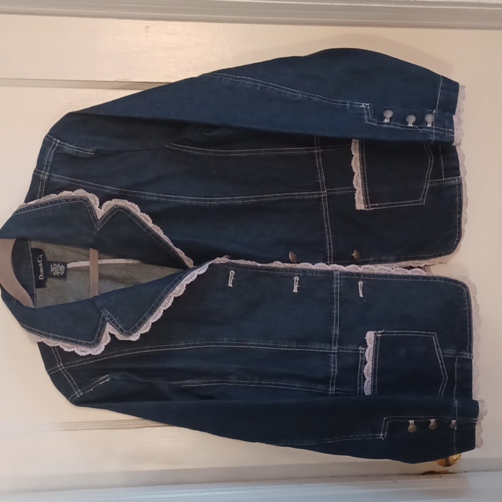 Denim&Co Blue Jean Jacket with lace  Trim Size Large Jean Blazer